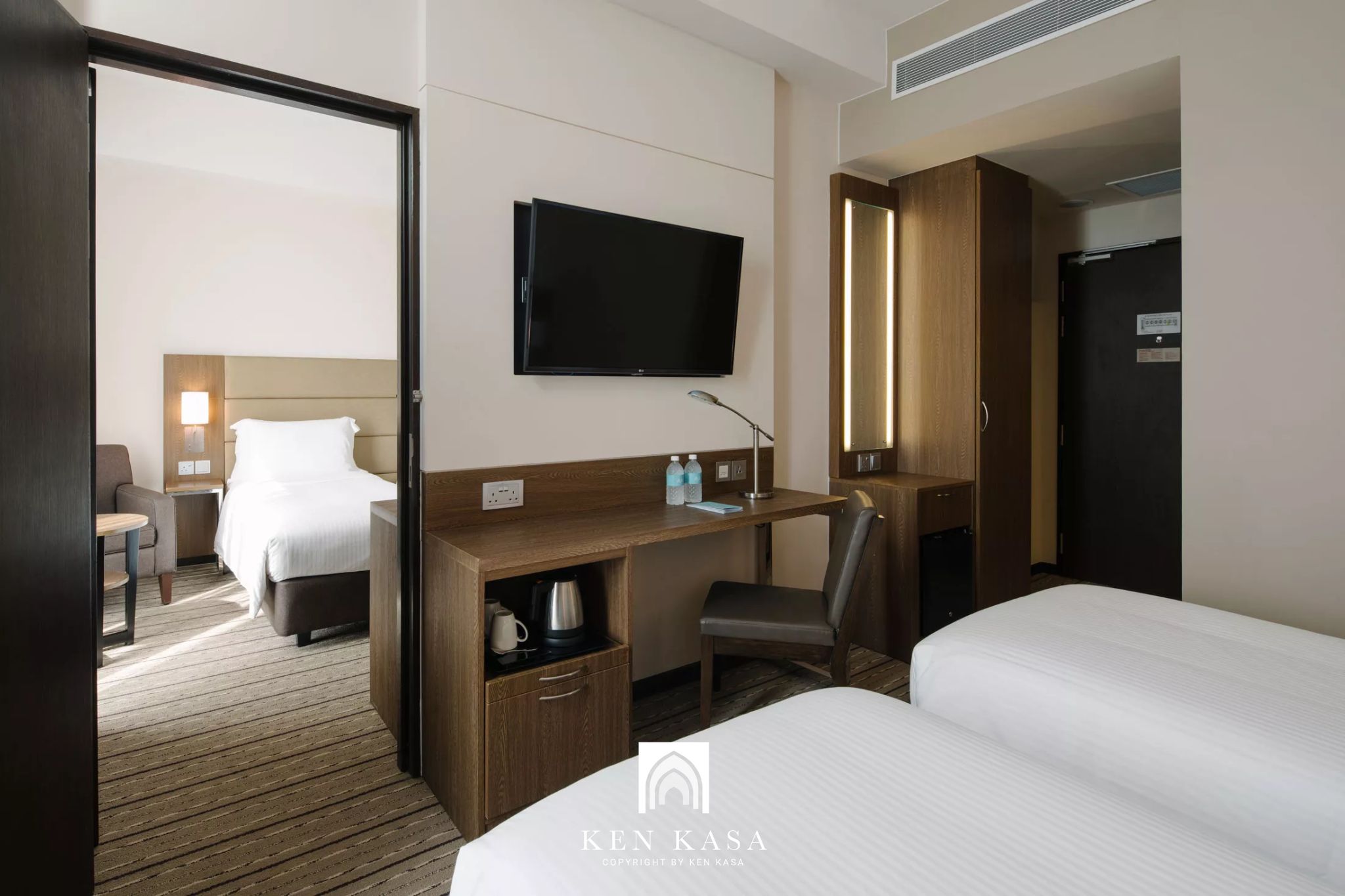 Phòng Connecting room